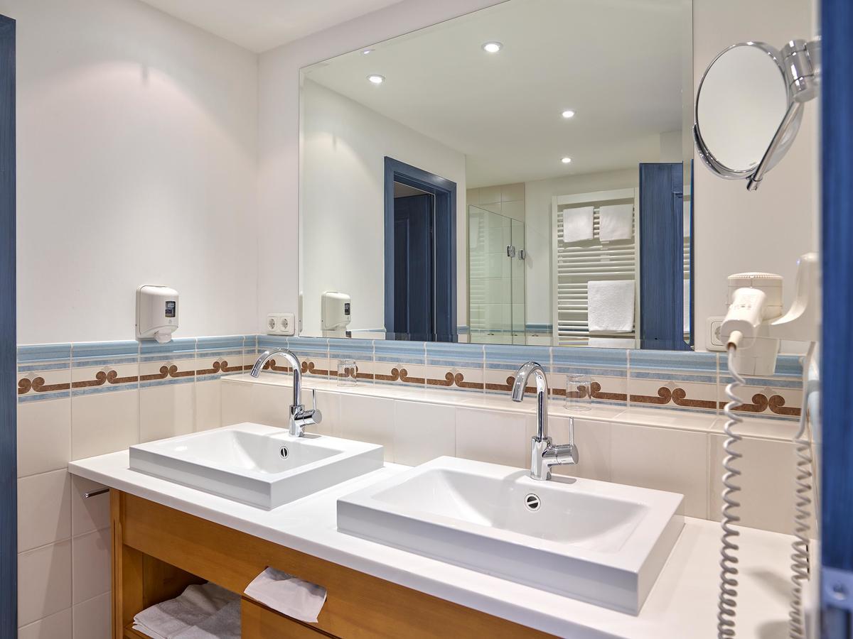 Gutshof Uttlau Hotel Haarbach Kültér fotó